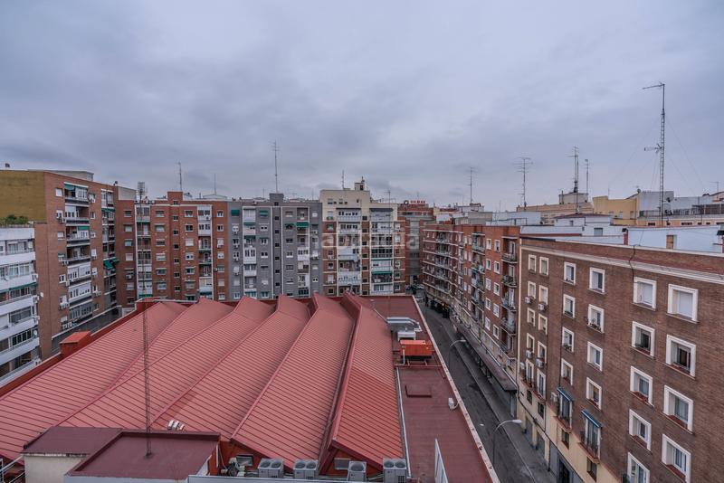 Foto 3df886bf-d715-4d7a-bfff-6477212b3a8e. Ático piso en venta en calle de alonso carbonell en Madrid