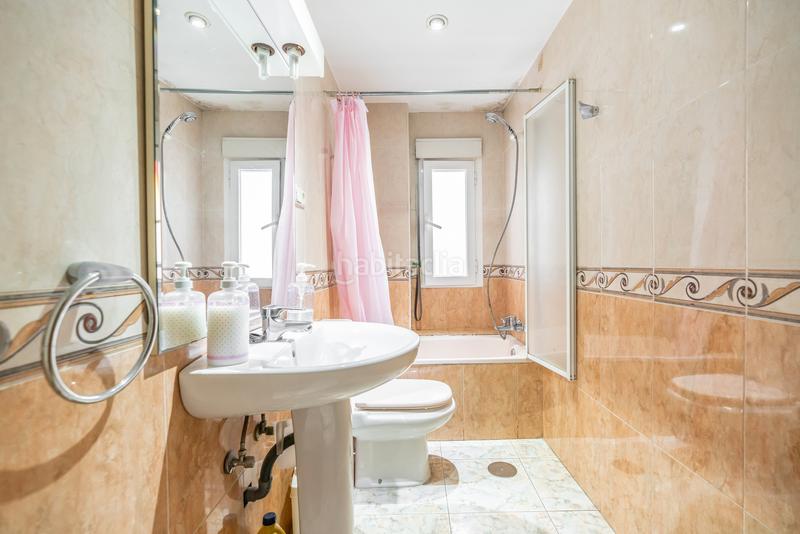 Foto 42365a5a-700f-4039-905f-bb5174334b92. Ático piso en venta en calle de alonso carbonell en Madrid
