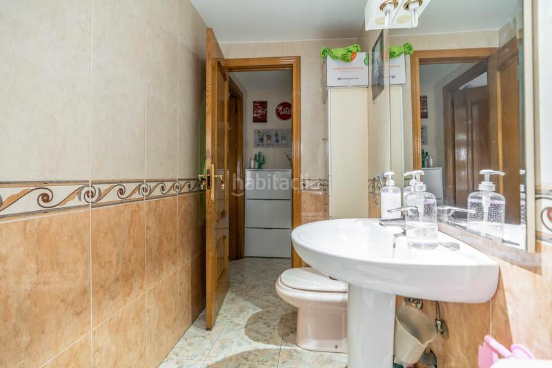 Foto bd72d618-a274-4bd6-989f-c3597dc04356. Ático piso en venta en calle de alonso carbonell en Madrid
