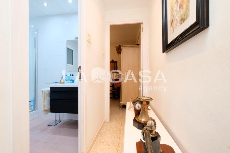 Foto 3325ec8d-a00e-4314-afbe-2ab293970956. Piso  en venta en avenida dels quinze en Vilapicina - Torre Llobeta Barcelona