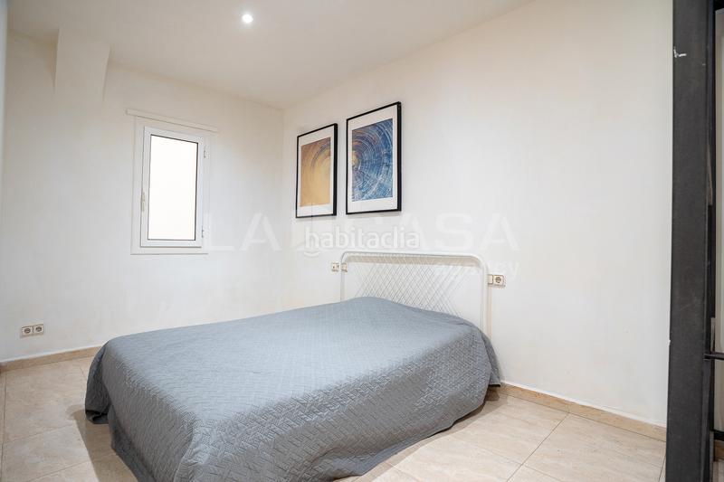 Foto 1ad88f45-960e-4e10-9f3f-5b32584b4aac. Piso  en venta en calle de josep serrano en Can Baró Barcelona