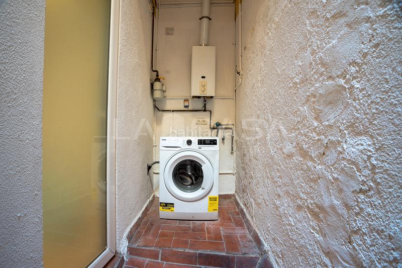 Foto 3c0090ad-663d-4a5e-8d96-26a30ee8bafe. Piso  en venta en calle de josep serrano en Can Baró Barcelona