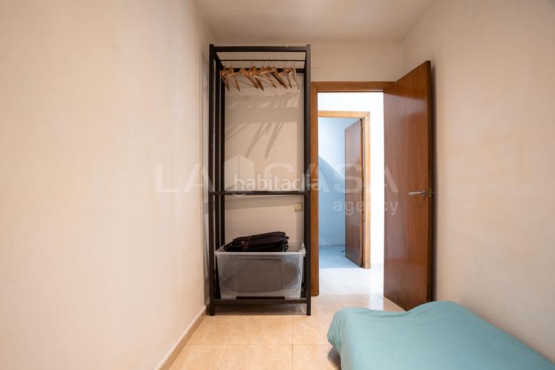 Foto f13ba4c5-89db-46d6-bb2c-1096807bee3a. Piso  en venta en calle de josep serrano en Can Baró Barcelona