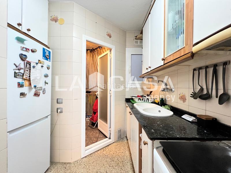 Foto 1783f6d4-aebe-4dd9-b97b-38070b88ce07. Appartamento con riscaldamento in Llefià Badalona