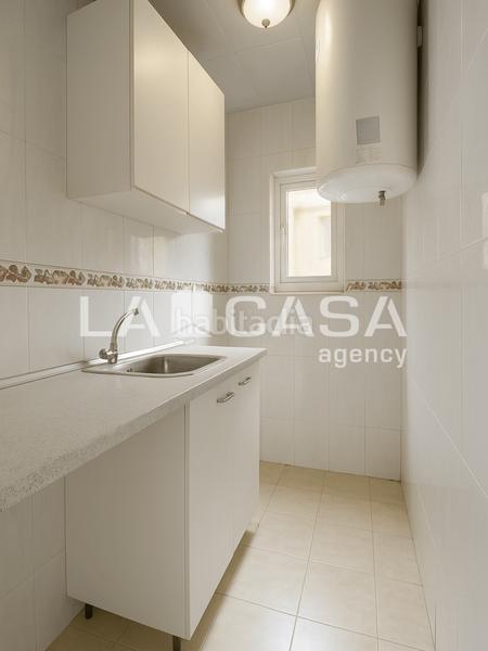 Foto db566607-24c9-456b-b168-bef54547bc45. Etagenwohnung mit heizung in Llefià Badalona