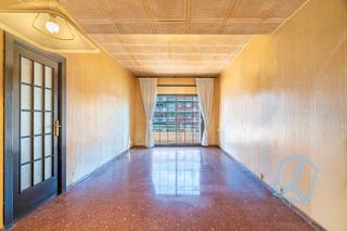 Etagenwohnung in Baix Guinardó