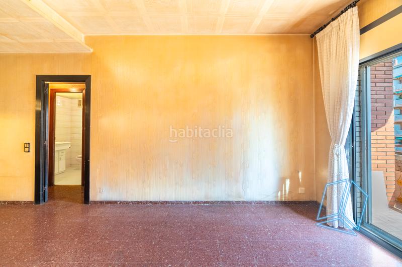 Foto 932b4467-b727-4eb1-91fe-6f6e0403e49b. Flat with heating in Baix Guinardó Barcelona