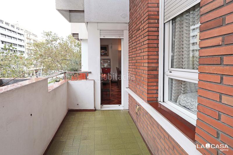 Foto 8bbe6554-53c2-4272-b632-4dc02ad5999a. Flat with heating parking in Sant Antoni Barcelona