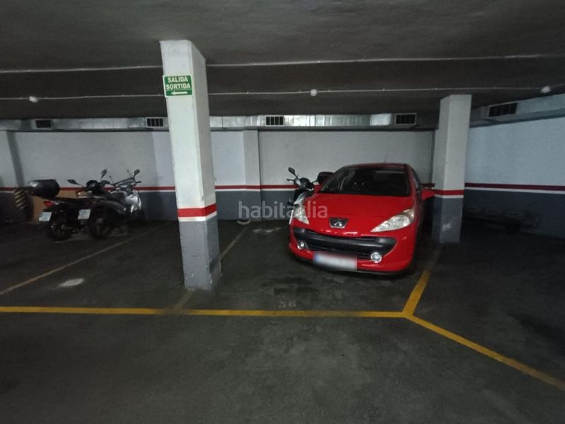 Foto cf8d9555-207c-48f2-b110-10ca3ea480e5. Aparcament cotxe a Vilapicina - Torre Llobeta Barcelona