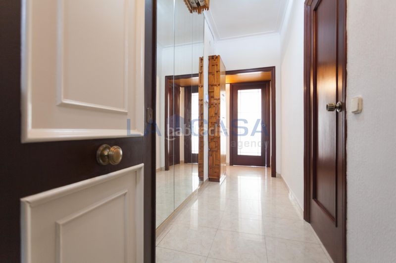 Foto 48be975a-df7a-469d-b474-118ed287952f. Pis a El Camp de l´Arpa del Clot Barcelona