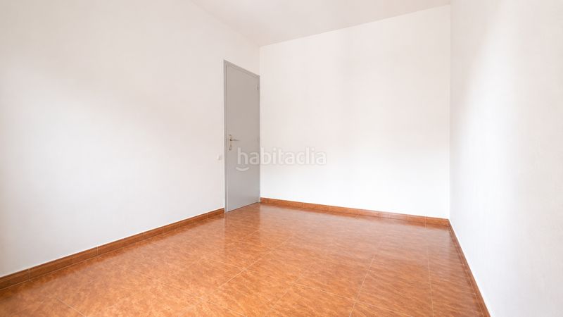 Foto b48bf74a-bfbe-43e0-8b3c-2d4bfea442db. Pis a Baix Guinardó Barcelona