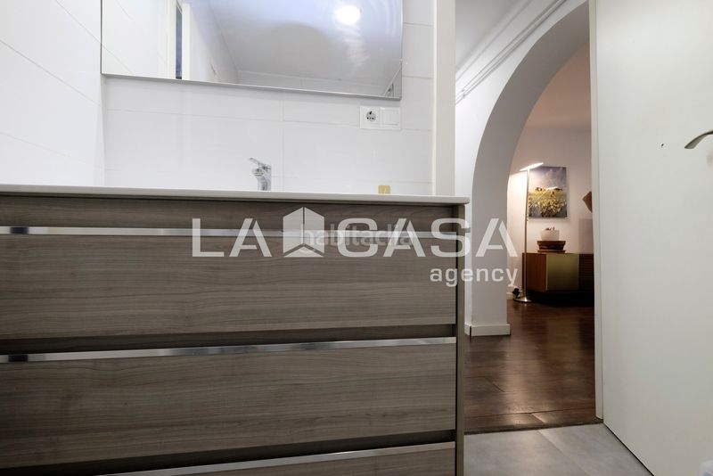 Foto 5f631dc9-9f5c-414e-bb0f-76d1ff3aede0. Pis amb calefacció a Montbau Barcelona