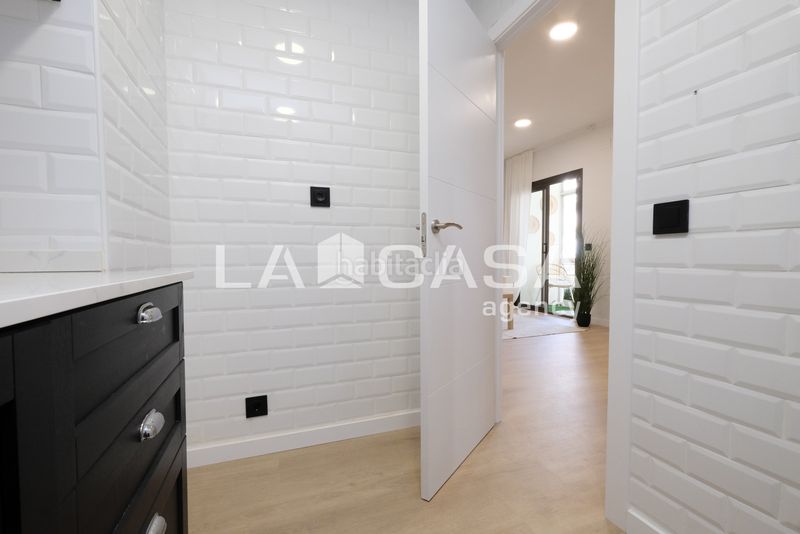 Foto 46ea9ba9-fda6-4409-bad8-985612908e6b. Pis a Vilapicina - Torre Llobeta Barcelona