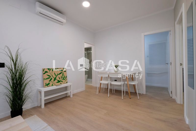 Foto cedfe3d0-6fe8-4b76-8b24-d442a8c16a8f. Pis a Vilapicina - Torre Llobeta Barcelona