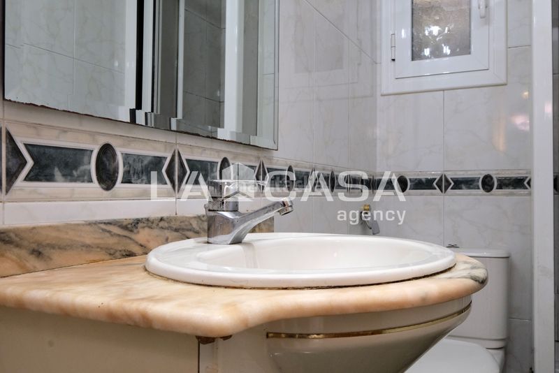 Foto e6eb0707-6de4-47f0-99e5-f0438691b8fd. Pis a Vilapicina - Torre Llobeta Barcelona