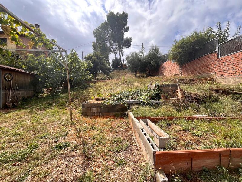 Foto ed48145b-7579-41b8-9d83-a36a9a001a78. Wohngrundstück in Castellnou-Can Mir-Can Solà Rubí