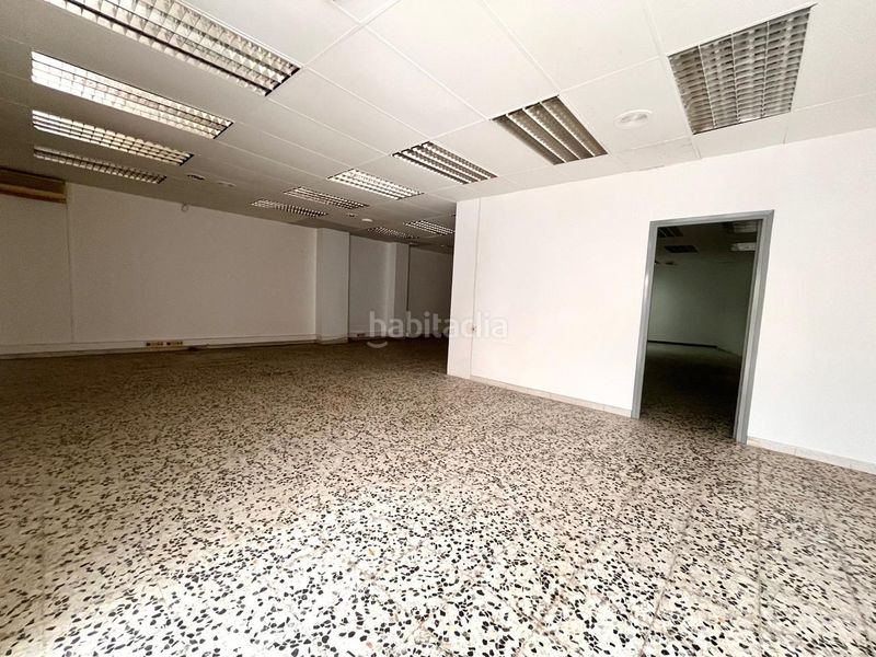 Foto c11b14a0-e542-490a-8b61-8286d84411e7. Local comercial a Mercat Rubí