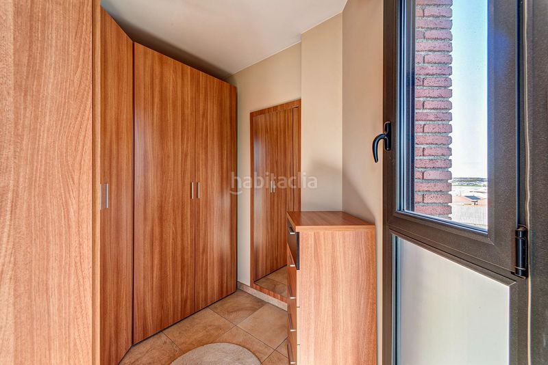 Foto 43d58008-3462-4902-9fa1-d7b38a679f83. Casa adossada amb calefacció aparcament a Calaf