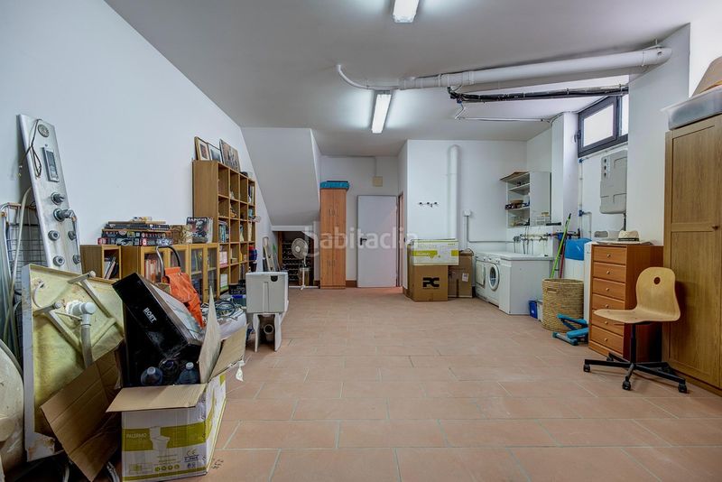 Foto 5b316b45-1b31-480a-b45e-e1f7b1ea0772. Casa adossada amb calefacció aparcament a Calaf