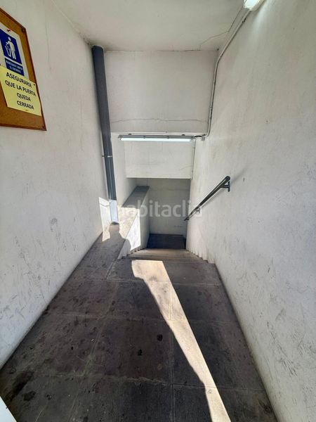 Foto c3492ac9-3b60-4b60-a1f8-b7a8b97f5d12. Aparcament cotxe a Santa Margarida de Montbui