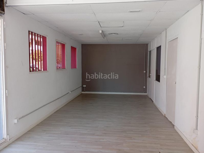 Foto 5ad1f78b-7b9e-4450-9ca5-2a1f74565e3f. Local comercial a Llevant Igualada