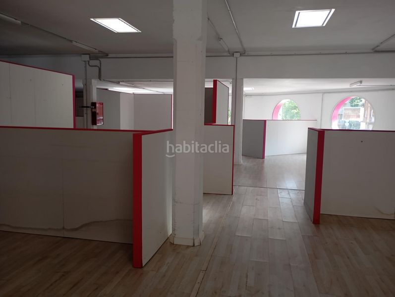 Foto d9fbc96e-c7cf-4648-9984-ce279de2f6c8. Local comercial a Llevant Igualada