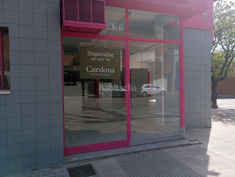 Foto effe210c-781d-418e-8500-edadb6e0eaa8. Local comercial a Llevant Igualada