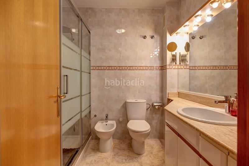Foto 979325e0-6460-4417-ab0c-5e7fdf21aa0b. Casa adossada amb calefacció aparcament a Les Comes Igualada