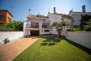 Casa en Calaf. Exclusiva casa unifamiliar en venda a la millor zona residencial