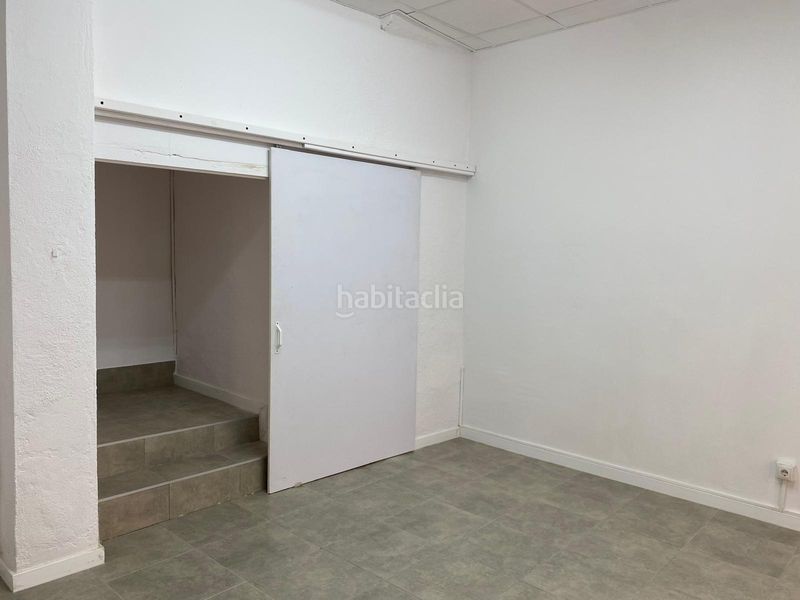 Foto 35db35b1-d393-4fc2-947d-0f162a83d650. Lloguer local comercial a Centre Igualada