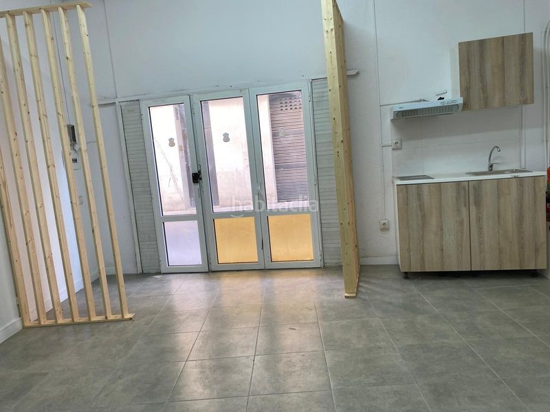 Foto ce9eff63-b331-43d4-9454-fe8bccd8f89d. Lloguer local comercial a Centre Igualada