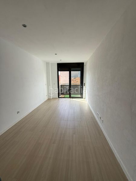 Foto 2d67cb88-cd1a-4614-a3b8-f3ce84dd5ef9. Duplex con riscaldamento in Ponent - Set Camins Igualada