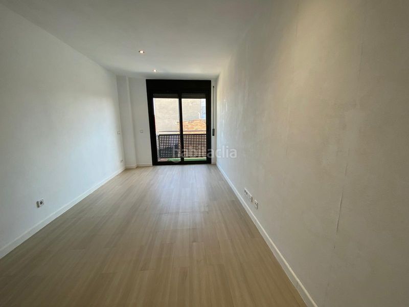 Foto abfcf232-e752-4a5d-a4d4-f846a134ef39. Duplex con riscaldamento in Ponent - Set Camins Igualada