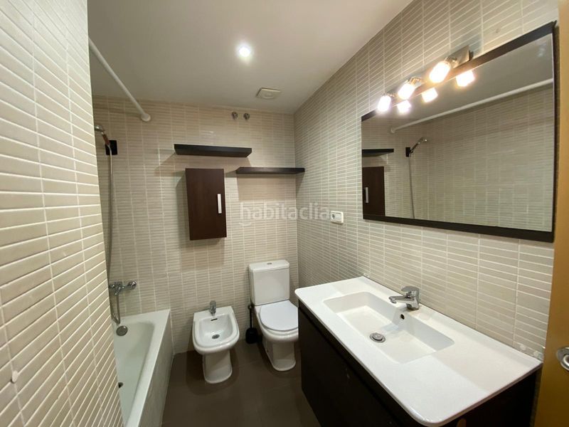 Foto b3ae2fe5-a338-4bf6-aeb0-7c3b2eaa4957. Duplex con riscaldamento in Ponent - Set Camins Igualada