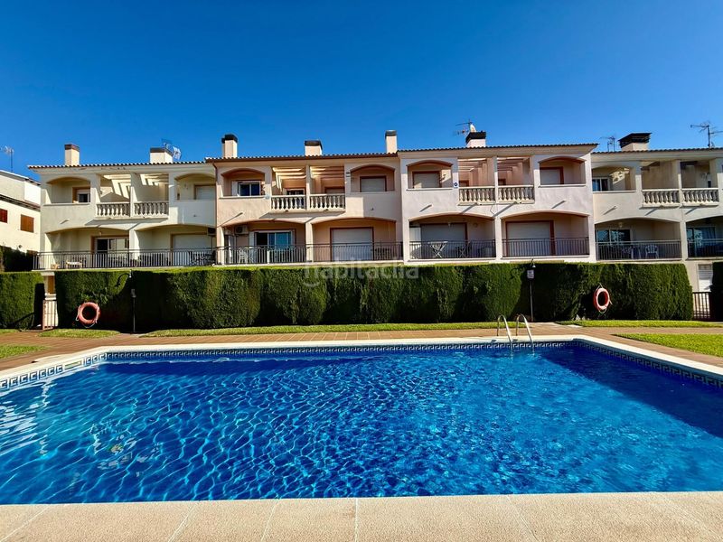 Foto 4e259719-718d-4b45-a6cc-85baec333c2b. Casa adossada amb calefacció aparcament a Calafell poble Calafell