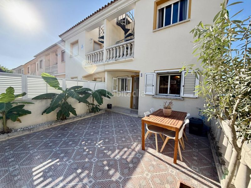 Foto c7664750-9f44-42f4-906d-3e24643a736d. Casa adossada amb calefacció aparcament a Calafell poble Calafell