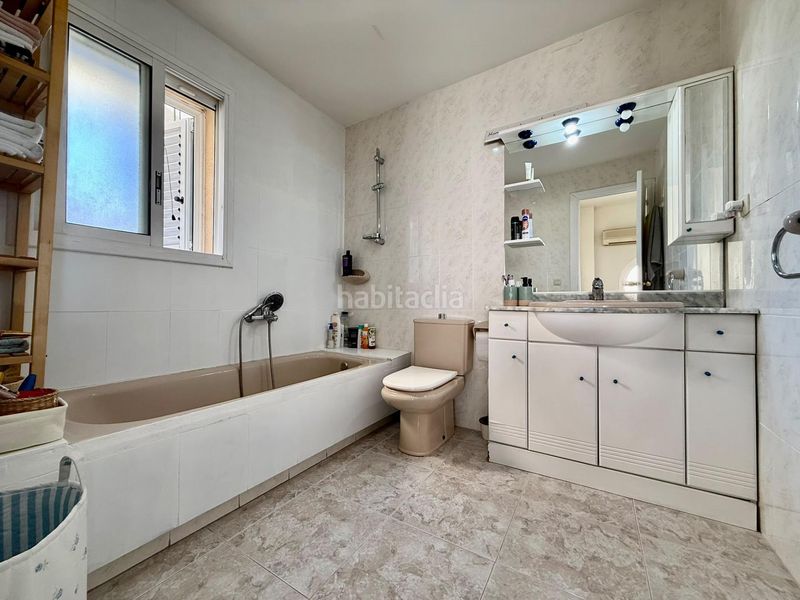 Foto ef79214a-bd15-42a9-b529-fdec25d08e5a. Casa adossada amb calefacció aparcament a Calafell poble Calafell