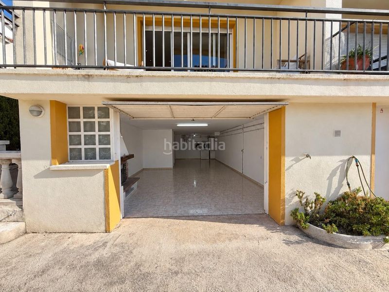 Foto fa2f60eb-4398-4e78-b544-d98e6f578c95. Casa adossada amb calefacció aparcament a Calafell poble Calafell