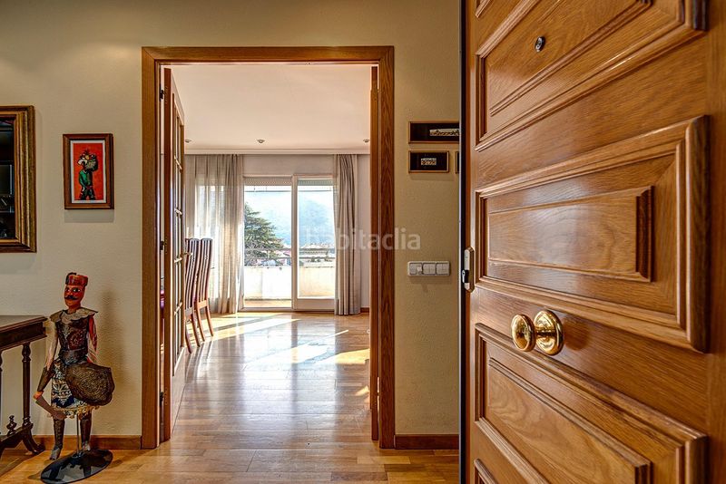 Foto 1b253fe9-55ce-47cc-9f84-ad334cb567f4. Dúplex espectacular duplex al passeig en Capellades