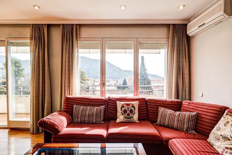 Foto 20602377-54ce-487c-bc23-65f41ff9b054. Dúplex espectacular duplex al passeig en Capellades