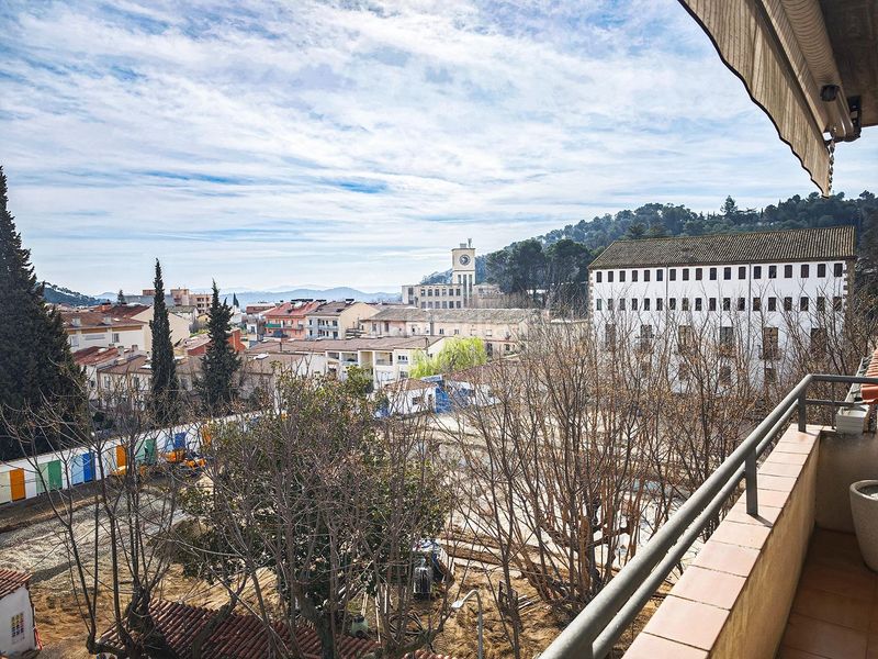 Foto 2af9e7ae-5eba-4323-a921-26a430f09490. Dúplex espectacular duplex al passeig en Capellades