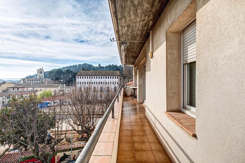 Foto 8edd7b1a-90a7-47d5-8eee-58371efbb7be. Dúplex espectacular duplex al passeig en Capellades