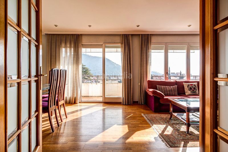 Foto bf0a2701-d9b7-46cc-9857-4a73de403c9f. Dúplex espectacular duplex al passeig en Capellades