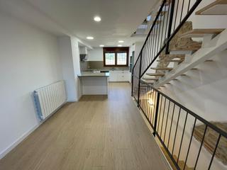 Casa aparellada a Sant Martí Sesgueioles. Casa dobra nova al poble de sant marti de sesgaioles