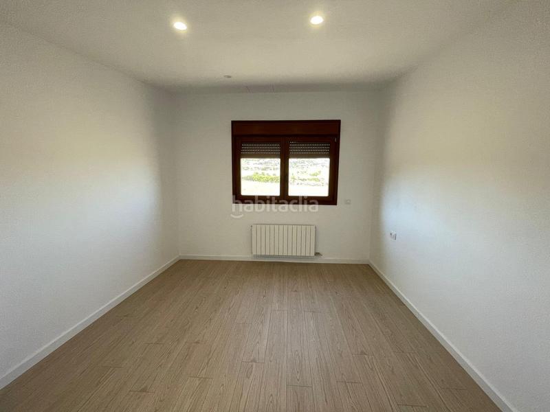 Foto d907e2de-d835-4d1e-abb3-eb2bd2976c9f. Casa aparellada amb calefacció a Sant Martí Sesgueioles