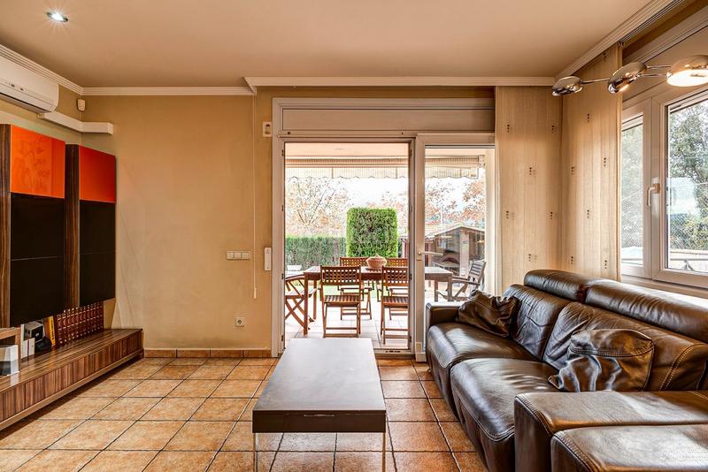 Foto a27c700d-af15-422e-b383-e74ddf99296a. Chalet con riscaldamento parcheggio piscina in Sesoliveres-Pla de la Massa Igualada