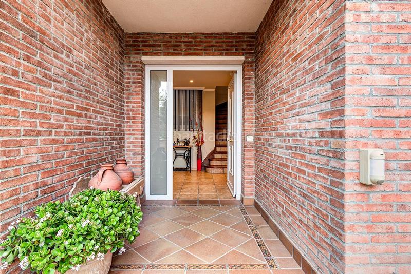 Foto cd8e4980-89fe-4108-8136-409fa3e52f3c. Chalet con riscaldamento parcheggio piscina in Sesoliveres-Pla de la Massa Igualada