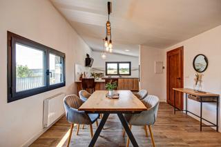 House in Piera. Casa totalment reformada amb disseny modern a urb can claramunt