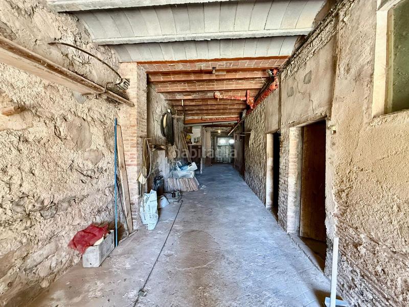 Foto e47c7f7b-c4d1-4ab8-b978-3abb9a926259. Masia amb calefacció aparcament a Centre Igualada