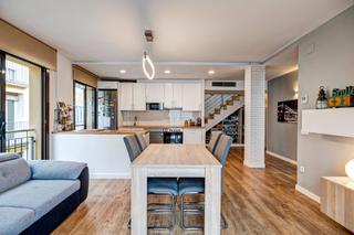 Zweistöckige Wohnung in Centre. Dúplex amb encant al centre digualada